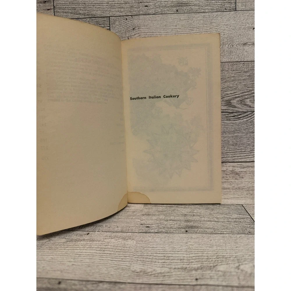 The Southern Italian Cookbook Colette Black 1967 Vintage Paperback 200 Recipes